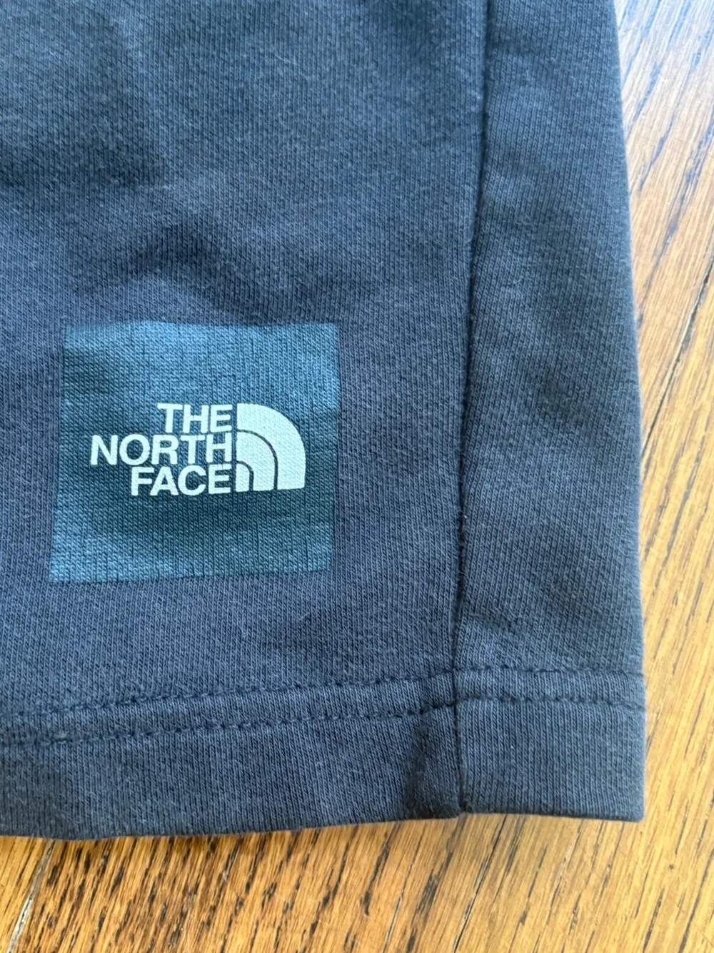 The North Face Men's Black Athletic Fleece Sweat-Shorts size M logo patch print